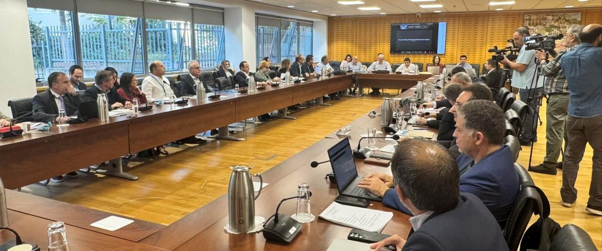 «Έγνοια μας είναι ένα σύστημα που θα μας τιμά όλους»-Ανέλαβε πρωτοβουλία και προχωρά σε συναντήσεις η Επ. Παιδείας