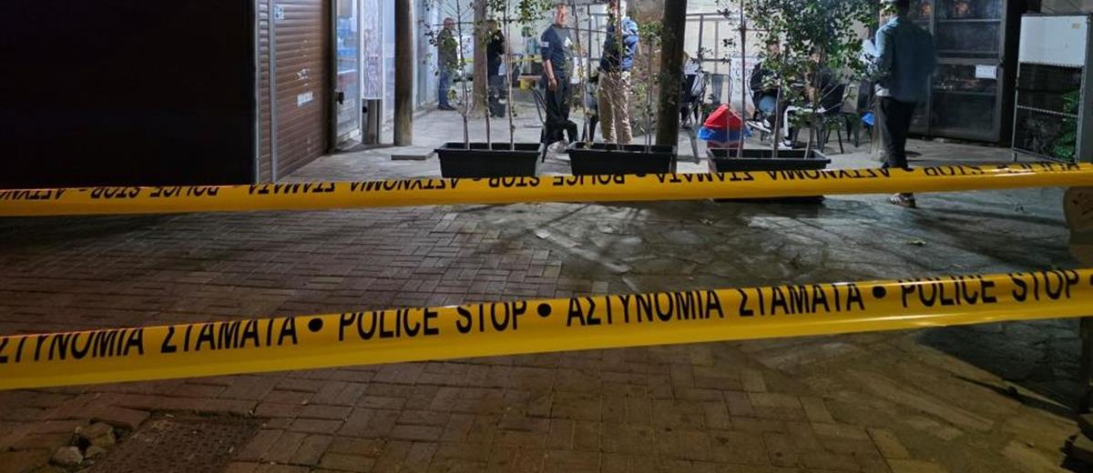 Χειροπέδες σε 58χρονο για την απόπειρα φόνου έξω από περίπτερο-Μάχη για να κρατηθεί στη ζωή δίνει ο 26χρονος, φέρει διάφορα τραύματα