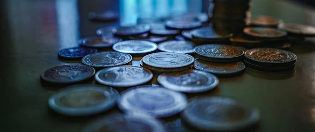 Έκλεψε από τον δίδυμο αδελφό του μισό εκατομμύριο και κατέληξε στο κελί μαζί με τη σύζυγό του