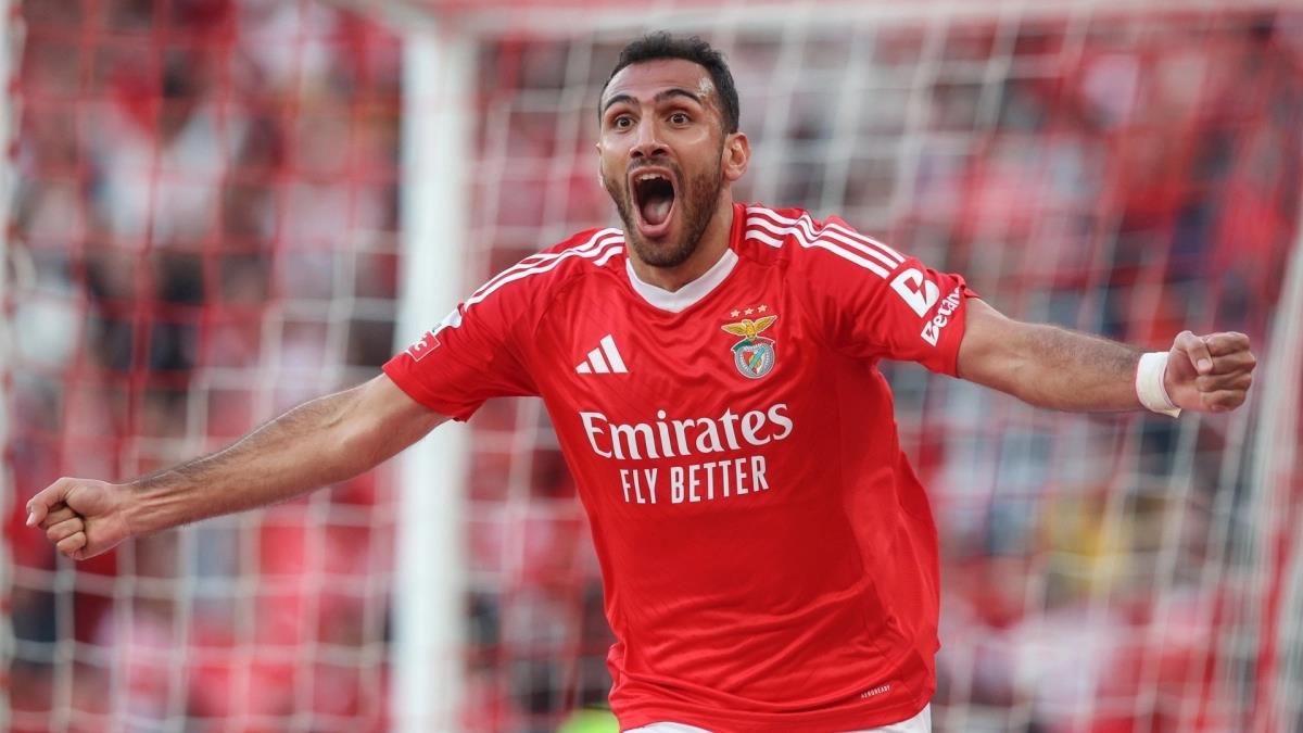 ΒΙΝΤΕΟ: Ο εορτάζοντας Παυλίδης σκόραρε και κέρασε πρόκριση στην Μπενφίκα