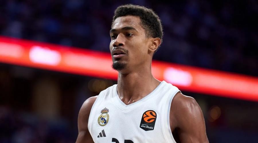 Η Ρεάλ έφαγε 100, αλλά έβαλε 111 και πέρασε από τη Γρανάδα-Έλαμψε ξανά ο Μάλεντον, κομβικός ο Χεζόνια