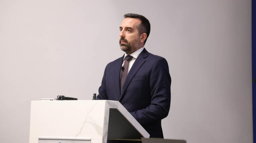 Στόχος ένα λειτουργικό κράτος χωρίς στρατεύματα και εγγυήσεις, λέει ο Υφυπουργός Μετανάστευσης