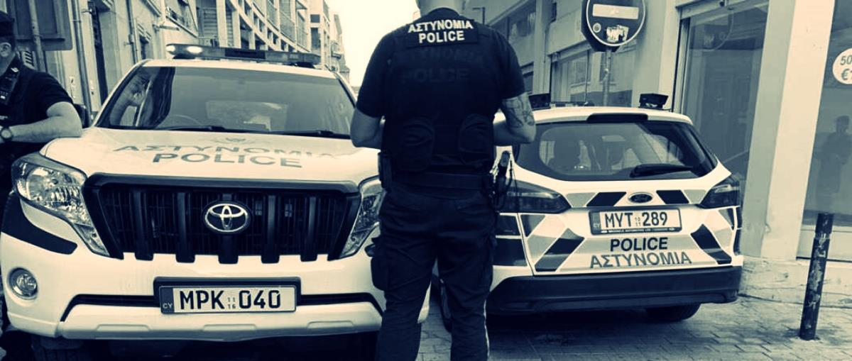 Χτύπησαν με ρόπαλο και προσπάθησαν να απαγάγουν 46χρονο τρία πρόσωπα στη Λάρνακα-Χειροπέδες σε 25χρονο