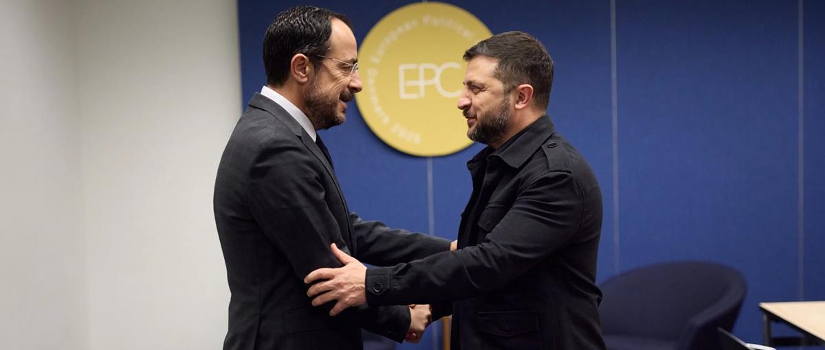 Θα πρέπει να γίνει απόλυτα σεβαστή η κυριαρχία της Ουκρανίας, κανείς δεν μπορεί να επιβάλει την οποιαδήποτε λύση