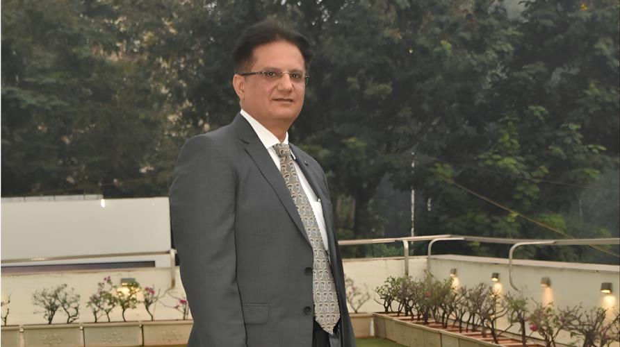 5332269489759589 Sandeep Khosla