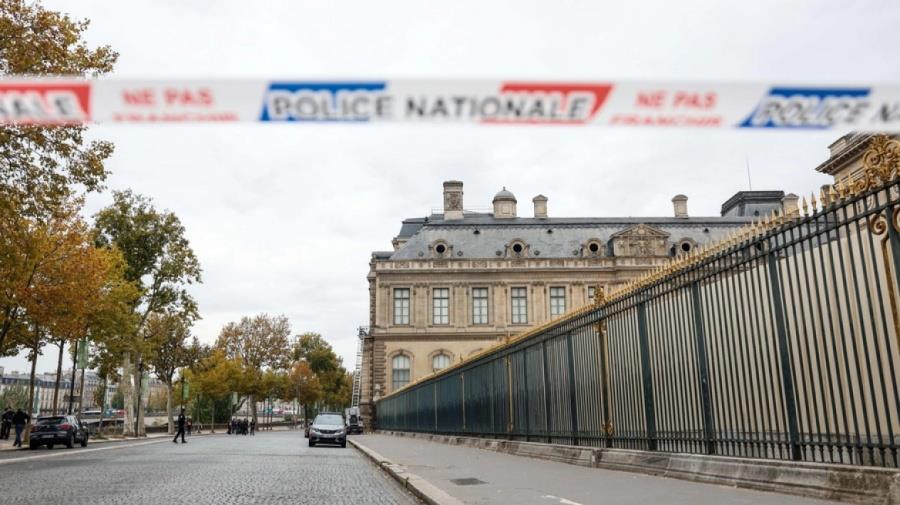 5333194309719246 louvro-sillipsi1