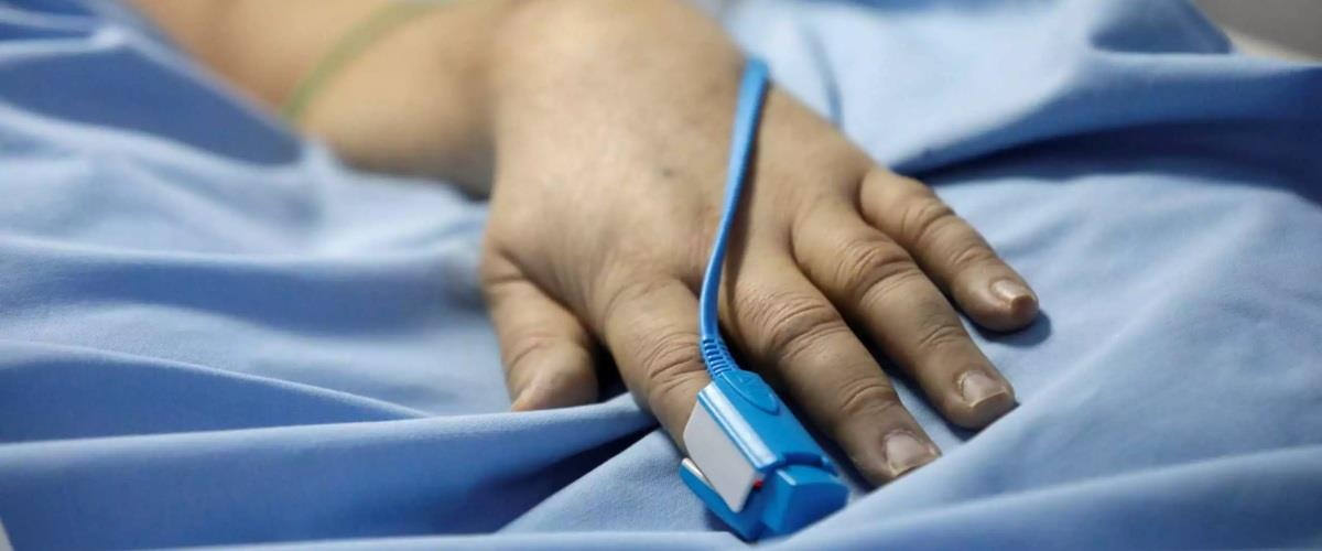 5334038866137146 koronoios asthenis reuters-1-scaled