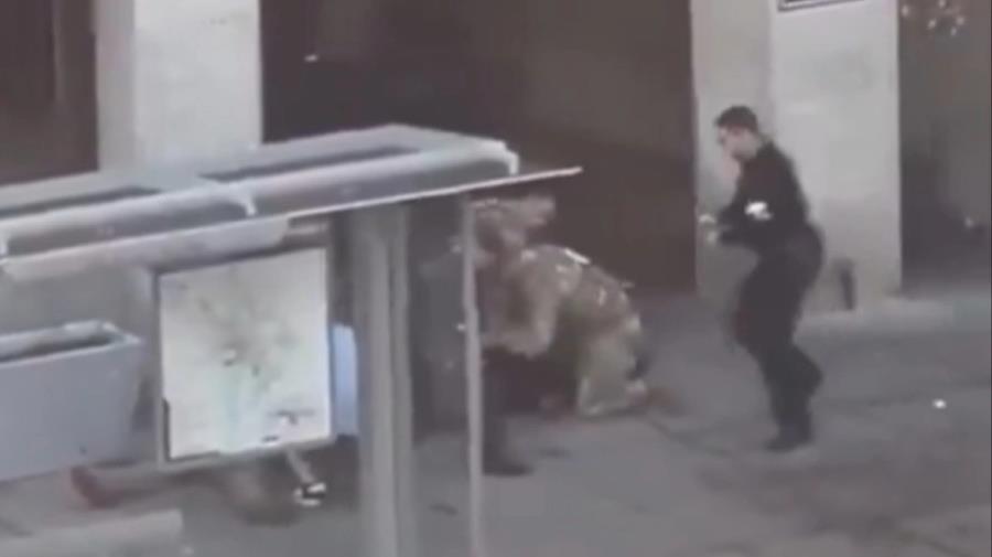 Αφγανός ο δράστης που πυροβόλησε και τραυμάτισε δύο μέλη της Εθνοφρουράς κοντά στον Λευκό Οίκο-«Έγκλημα κατά της ανθρωπότητας»