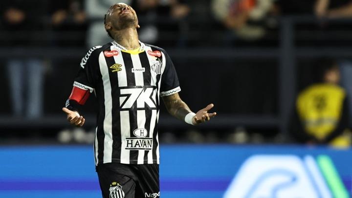 Ο Νεϊμάρ θέλει να σώσει τη Σάντος ακόμη και με κίνδυνο της δικής του υγείας