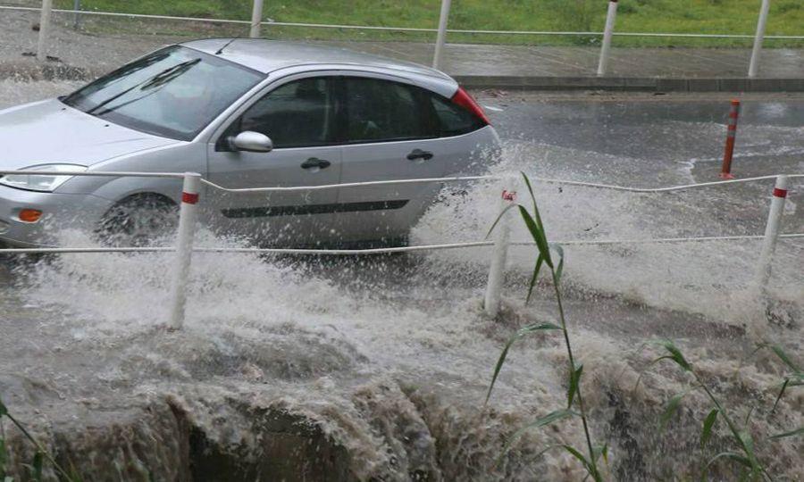 Οι συστάσεις της Πολιτικής Άμυνας για την άφιξη της Adel-Οι ενέργειες που πρέπει να κάνουν πριν και κατά τη διάρκεια πλημμύρας
