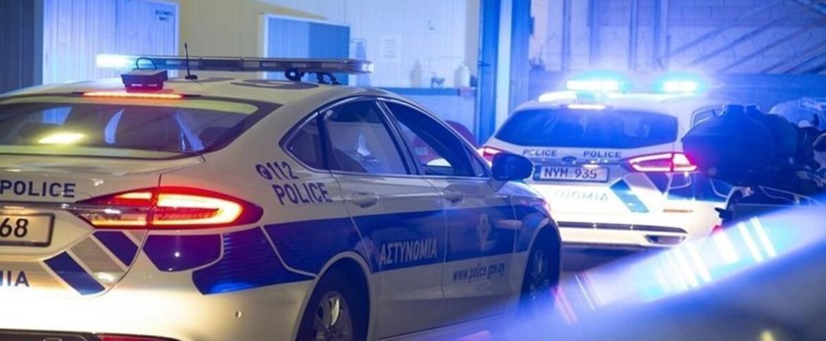 Στο νοσοκομείο 19χρονος και 17χρονος μετά από ανατροπή οχήματος