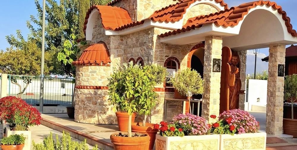 Ιερόσυλοι έκλεψαν λείψανα αγίων από το εκκλησάκι Αγίου Εφραίμ στην Πάνω Δευτερά-Εξετάσεις από την Αστυνομία