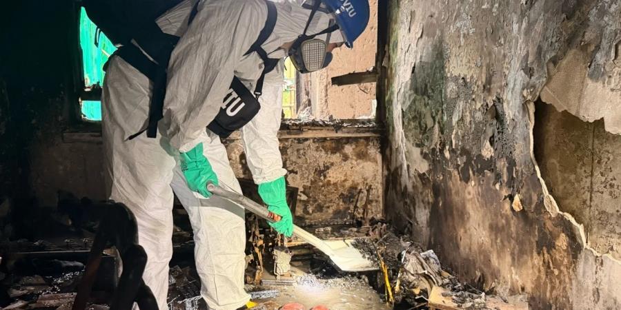 Οι πρώτες εικόνες από το εσωτερικό των ουρανοξυστών στο Χονγκ Κονγ μετά τη φονική πυρκαγιά -Στάχτη και αποκαΐδια