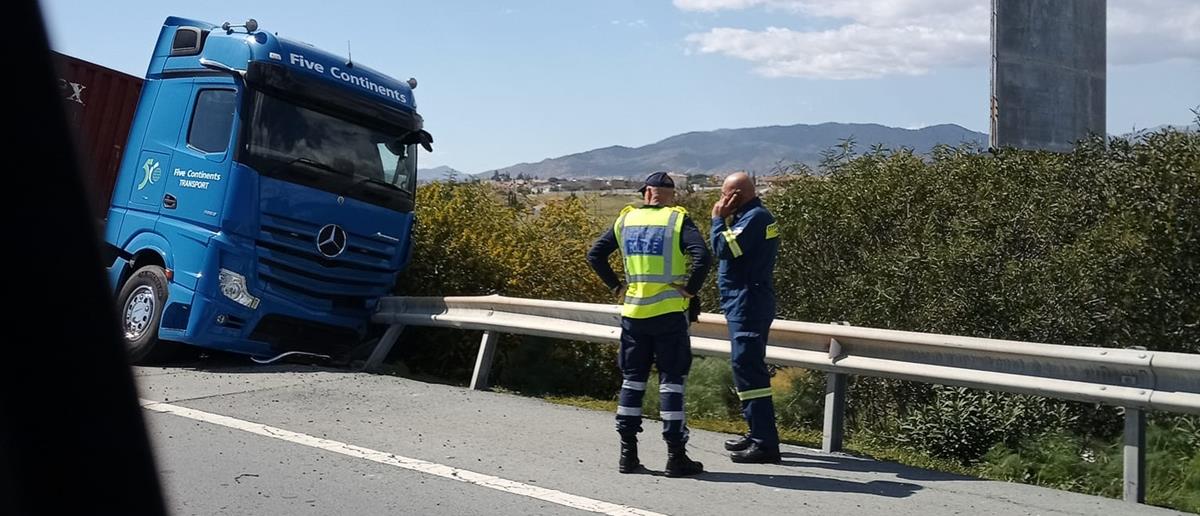 339129440_588186176587508_1435899371723323840_n