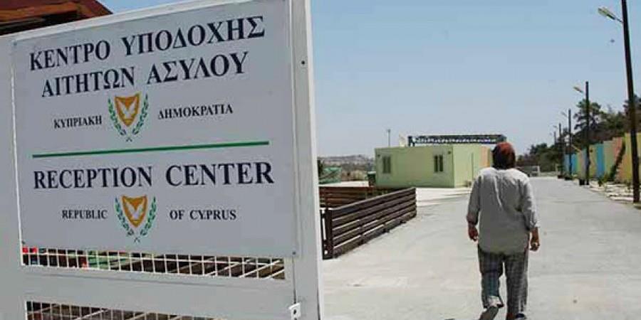 Αιτητές ασύλου δεν έχουν πρόσβαση στις ψηφιακές υπηρεσίες του κράτους-Συστάσεις από την Λοττίδου