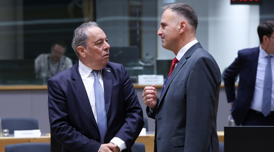 Στήριξη στην Ουκρανία για διαφύλαξη κυριαρχίας μέσω πολιτικής λύσης εξέφρασε ο Πάλμας στο ΣΕΥ