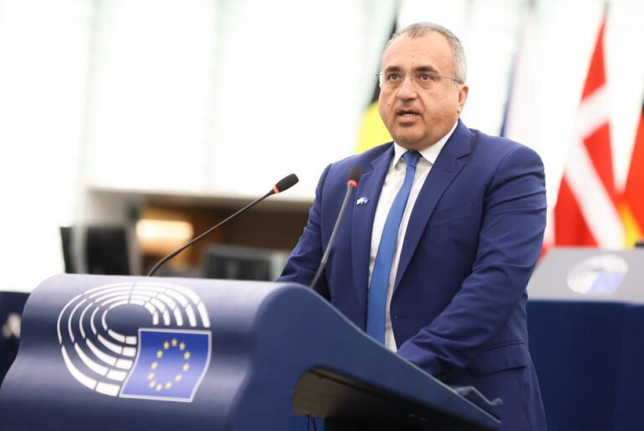 Εκδήλωση Χατζηπαντέλα και Παπανδρέου στο Ευρωκοινοβούλιο-«Από καρδιάς, το ευχαριστώ της προσφυγιάς»