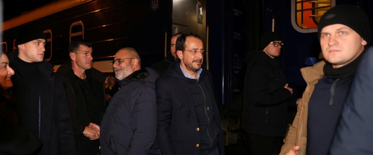 Την Πέμπτη το πρωί στο Κίεβο ο Πρόεδρος της Δημοκρατίας-Θα έχει κατ’ ιδίαν συνάντηση με τον Ζελένσκι