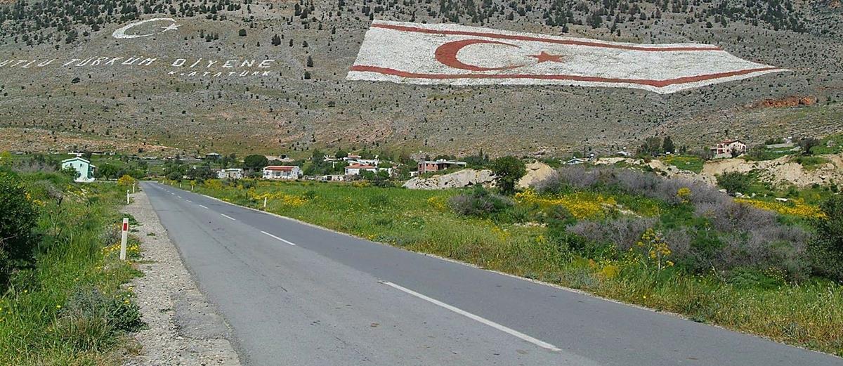 Η Τουρκία διενεργεί εκστρατείες προπαγάνδας για την Κύπρο, σύμφωνα με πολωνική μελέτη