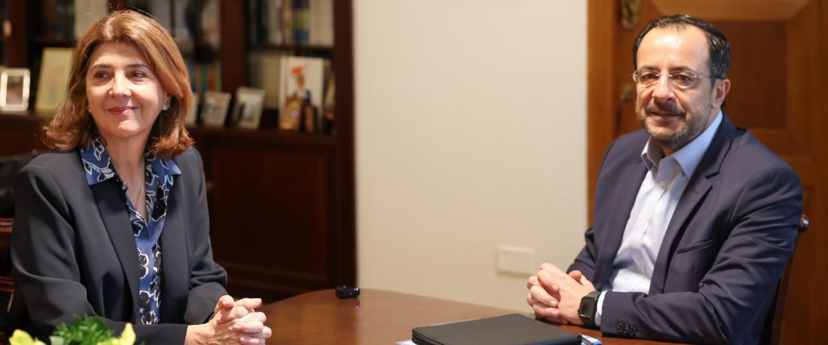 Επικεντρώνεται στην κοινή συνάντηση ο Πρόεδρος, φτάνει στην Κύπρο ο Χαν-Ενημερώνει την Παρασκευή το Εθνικό Συμβούλιο