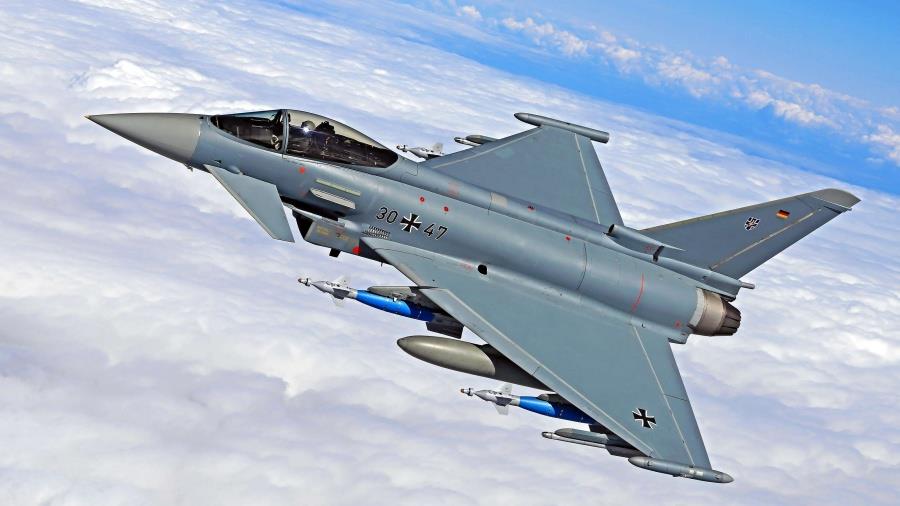 5344237678830130 en-eurofighter-im-uebungsflug