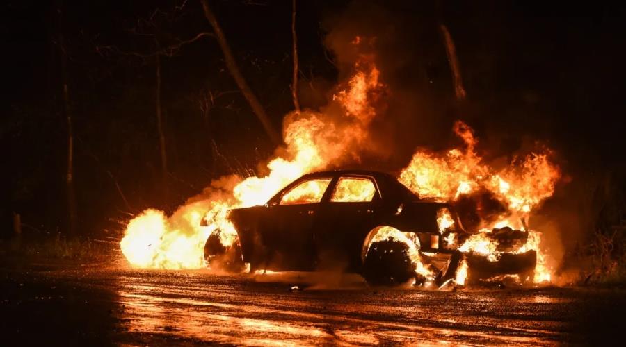 Μελετούν CCTV για τον εμπρησμό οχημάτων στη Λεμεσό, έρευνες για σύνδεση με πρόσφατη παρόμοια υπόθεση-Ζημιές εκατοντάδων χιλιάδων ευρώ