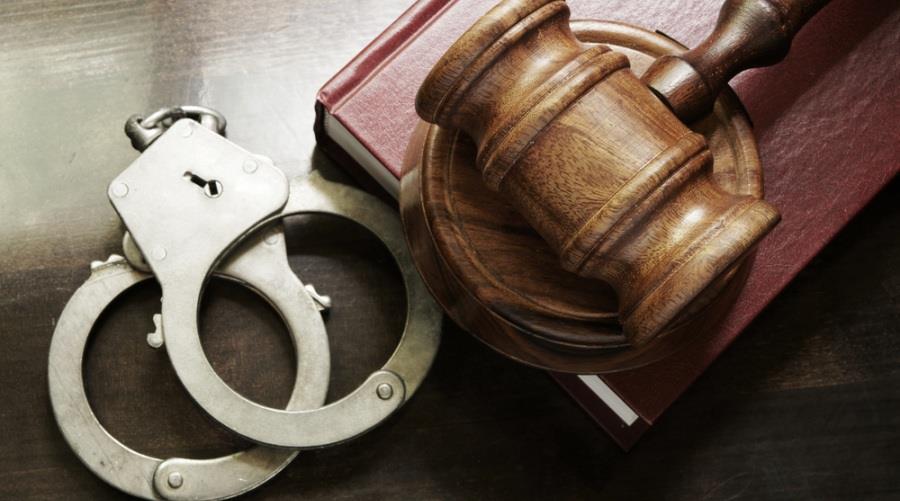 Στο κελί για οκτώ χρόνια 53χρονος που απέβαλε από τον οργανισμό του 72 νάιλον συσκευασίες με κοκαΐνη