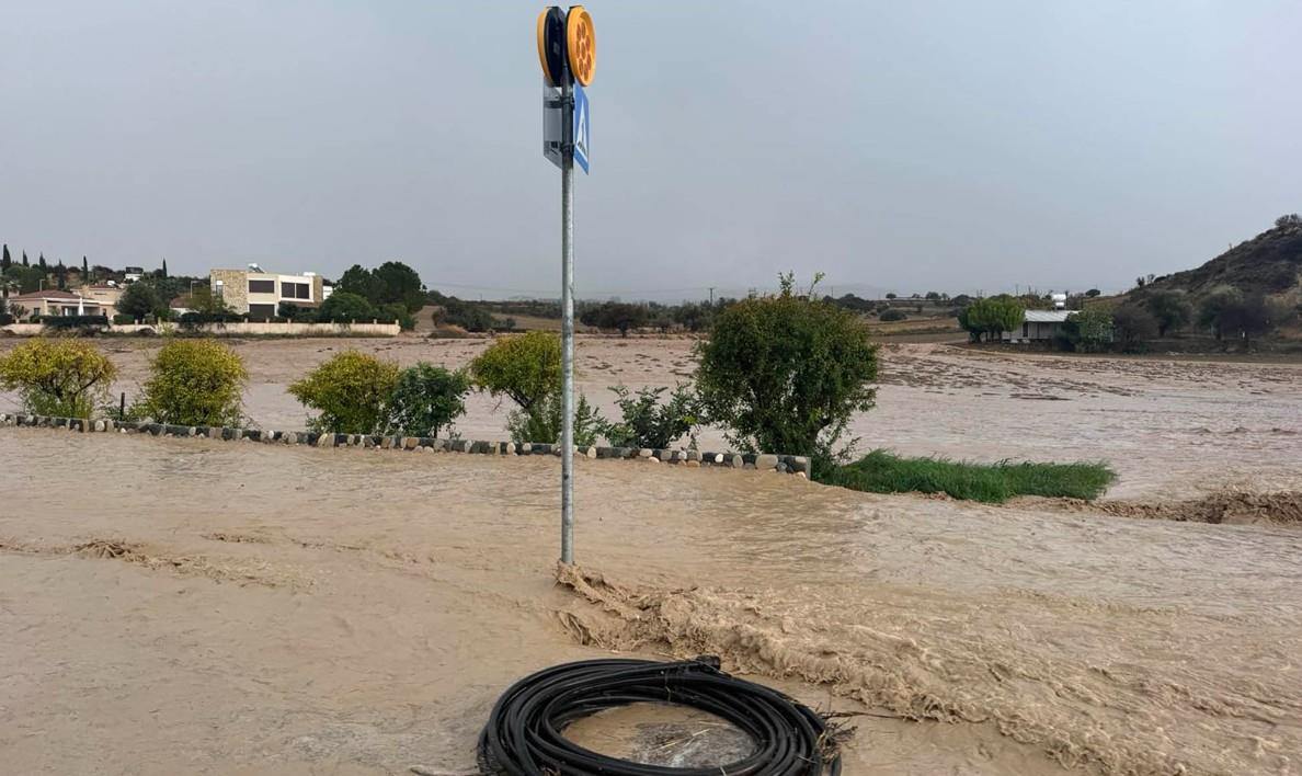 Παραμένει αποκαρδιωτική η εικόνα των φραγμάτων παρά τις έντονες βροχοπτώσεις-«Το ήπιε η γη, το χόρτασε, ξεδίψασε»