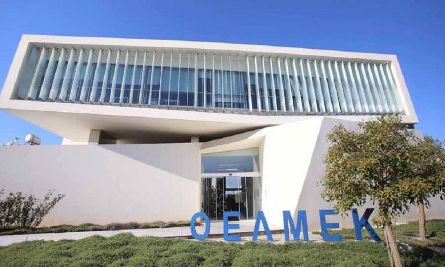 Συνεχίζει τις απειλές για μέτρα η ΟΕΛΜΕΚ-Απαιτεί ικανοποίηση των αιτημάτων της για το σχέδιο αξιολόγησης