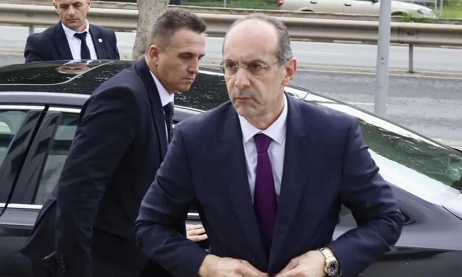 5345951629527132 image