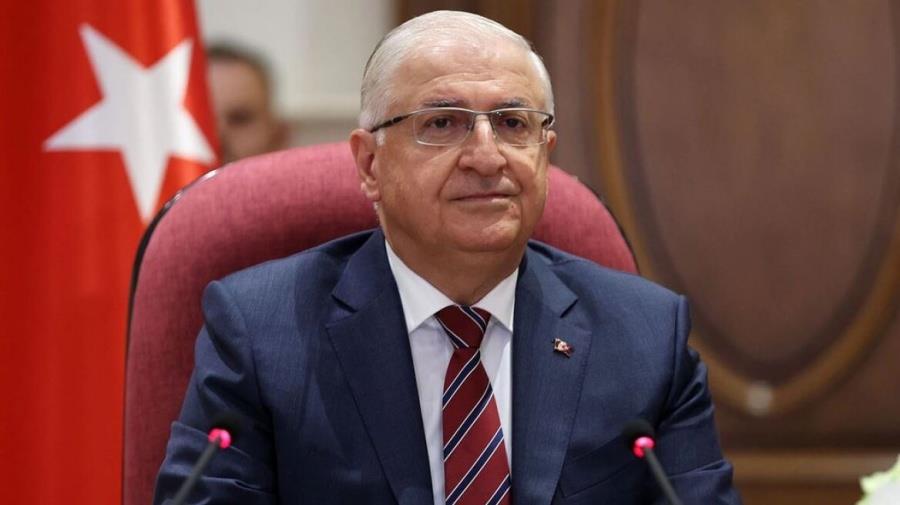 Μιλά για δύο κράτη στην Κύπρο και απειλεί ότι δεν θα δεχθούν μονομερείς ενέργειες σε Αιγαίο και Αν. Μεσόγειο ο Γκιουλέρ