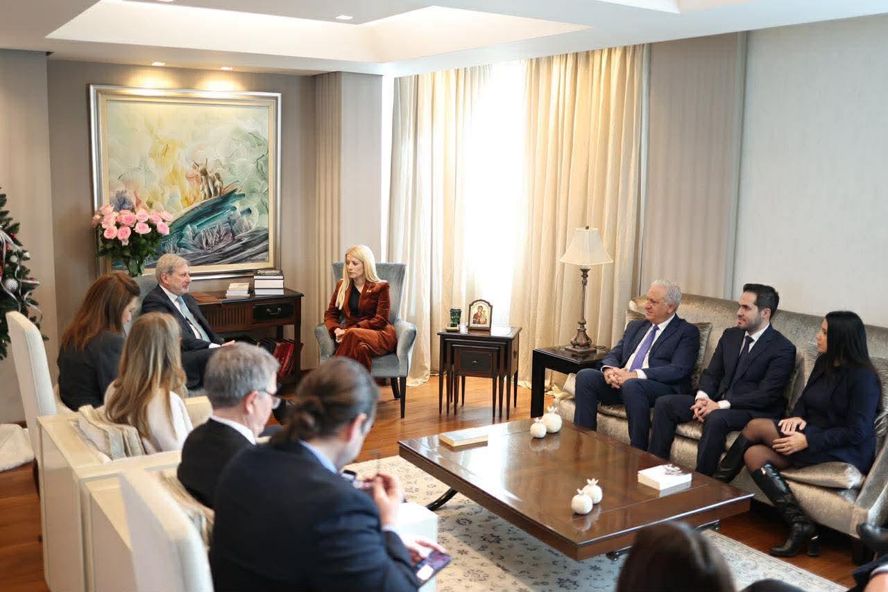 Ζήτησε δυναμική επανέναρξη των διαπραγματεύσεων η Αννίτα Δημητρίου από τον Γιοχάνες Χαν