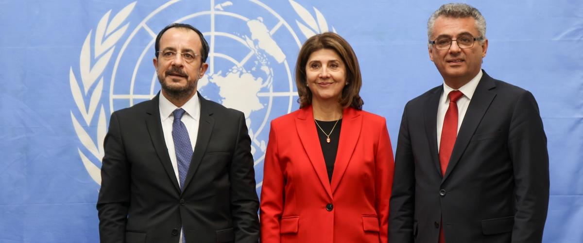 Ενημερώνει τους πολιτικούς αρχηγούς για τα αποτελέσματα της τριμερούς ο Πρόεδρος-Σε εξέλιξη το Εθνικό Συμβούλιο