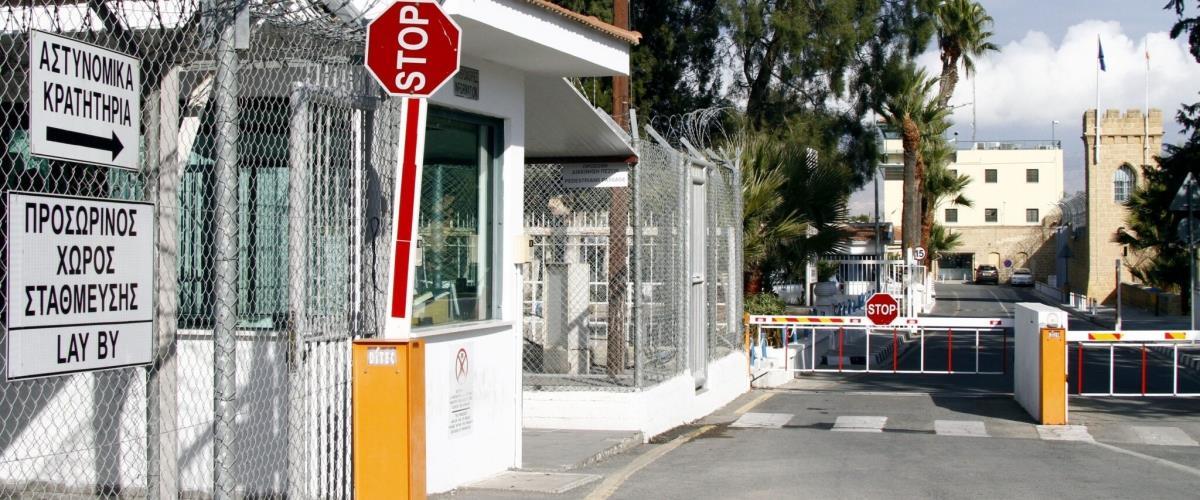 Συνεχίζεται ο ντόρος, διέρρευσε νέα «φουρνιά» ερωτικών SMS μεταξύ μέλους των Κεντρικών και θεραπευόμενο σε πρόγραμμα απεξάρτησης