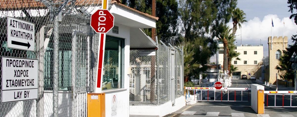 Σύσκεψη Φυτιρή με ΠτΔ για Κεντρικές, ενημερώθηκε για την αυτοκτονία και τα ερωτικά SMS-Διέρρευσε και βίντεο με σεξουαλική εκμετάλλευση κρατούμενου