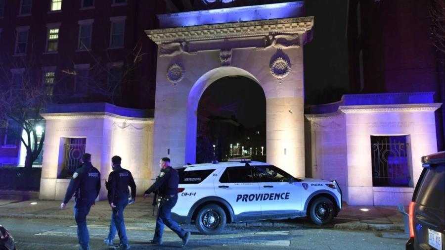 Ταυτοποιήθηκε ο ύποπτος για την επίθεση στο πανεπιστήμιο του Μπράουν στις ΗΠΑ-Συνελήφθη 24χρονος από το Γουισκόνσιν