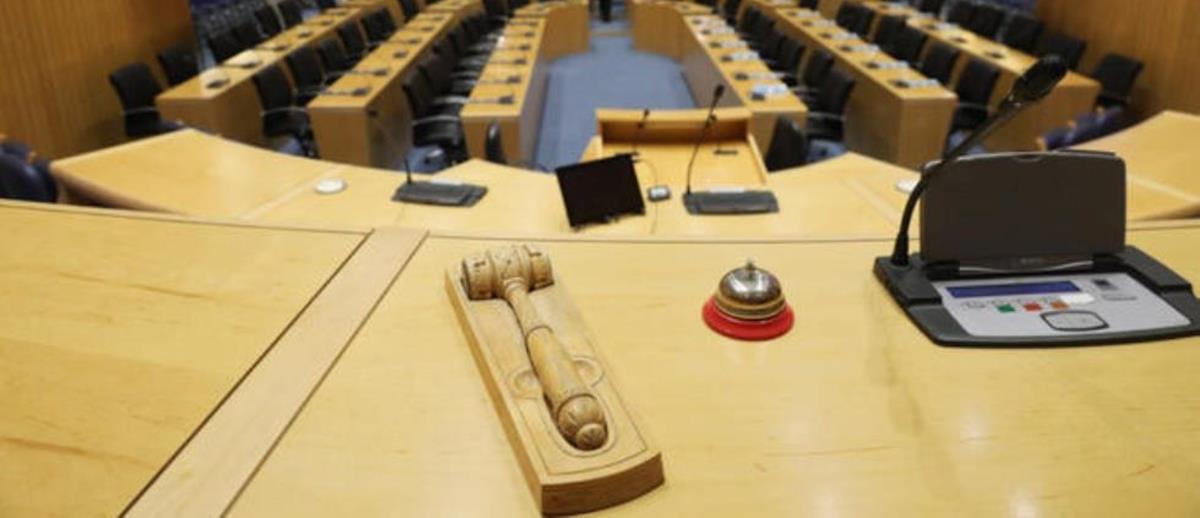 Ολοκληρώνεται η τριήμερη συζήτηση του κρατικού προϋπολογισμού στην Ολομέλεια της Βουλής