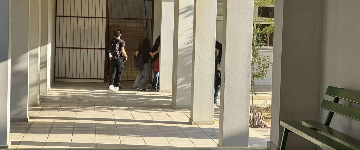 Ταλαιπωρούν όλη την Κύπρο οι συνδικαλιστές, κλείνουν τα σχολεία-Απειλούν με κλιμάκωση αν δεν ικανοποιηθούν τα αιτήματά τους