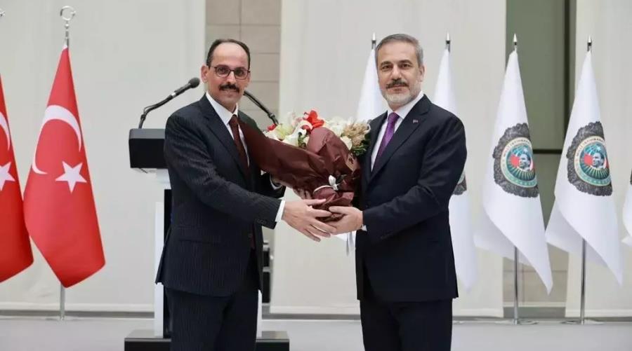 Βλέπουν καρατόμηση Φιντάν στην Τουρκία και διαδοχή του από τον Καλίν-«Η Ελλάδα στρατιωτικοποιεί νησιά με τη βοήθεια του Ισραήλ»