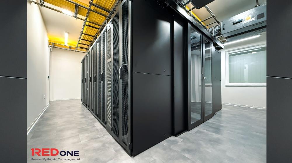 5353845100720322 MixCollage-19-Dec-2025-01-55-PM-5513