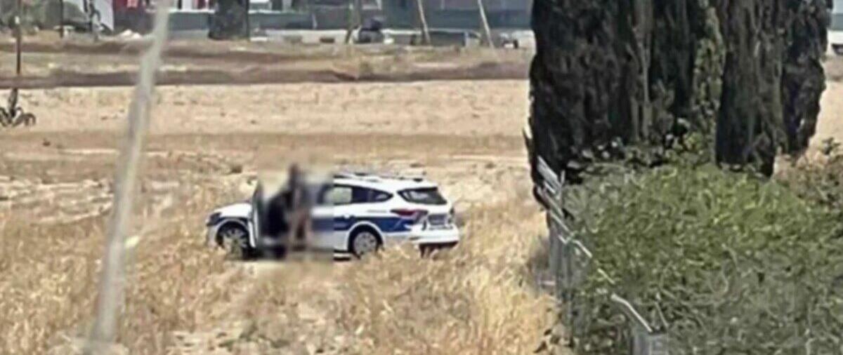 Πάγωσαν τα ποινικά για τις ερωτικές περιπτύξεις αστυνομικών σε περιπολικό, δόθηκε προτεραιότητα στην εκδίκαση των πειθαρχικών αδικημάτων