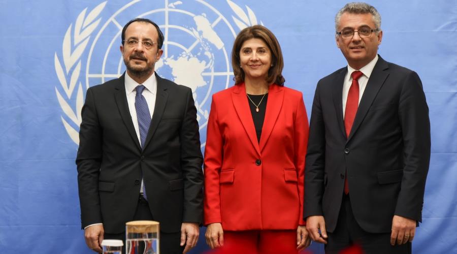 Διχασμένοι στα κατεχόμενα για τη συνάντηση ηγετών-Ενημέρωσε το «συμβολιο πολιτικών αρχηγών» ο Έρχιουρμαν