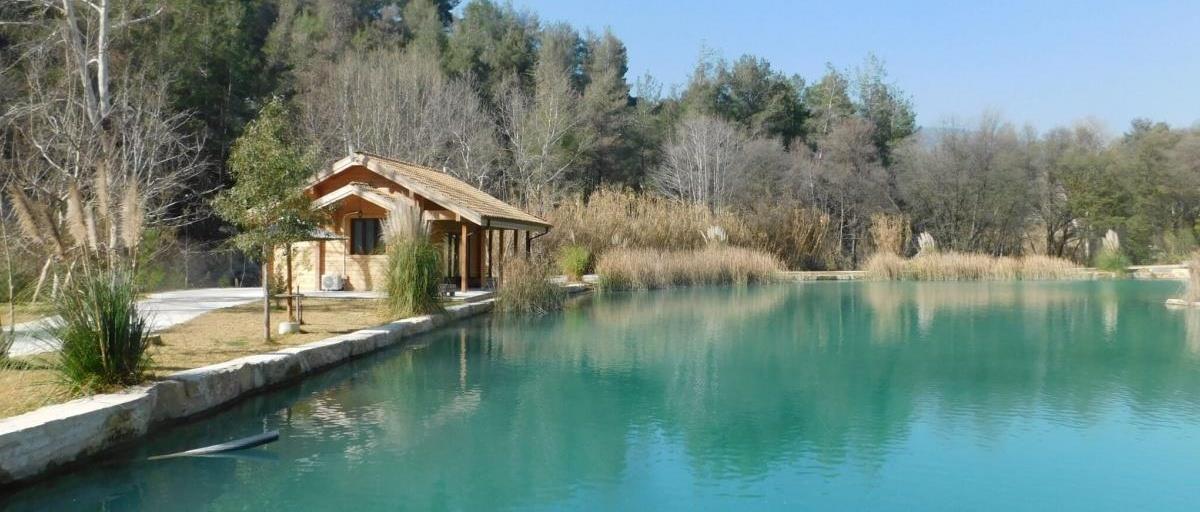 Ξεσκεπάζει ξανά το καθεστώς διαφθοράς της δεκαετίας Αναστασιάδη