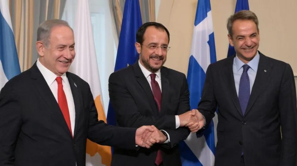 5356249365909858 MixCollage-22-Dec-2025-08-42-AM-8244