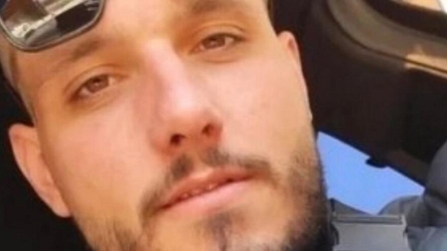 Καταζητείται ο 31χρονος Βασίλης για παράνομες δραστηριότητες και κυκλοφορία πλαστού εγγράφου (pic)