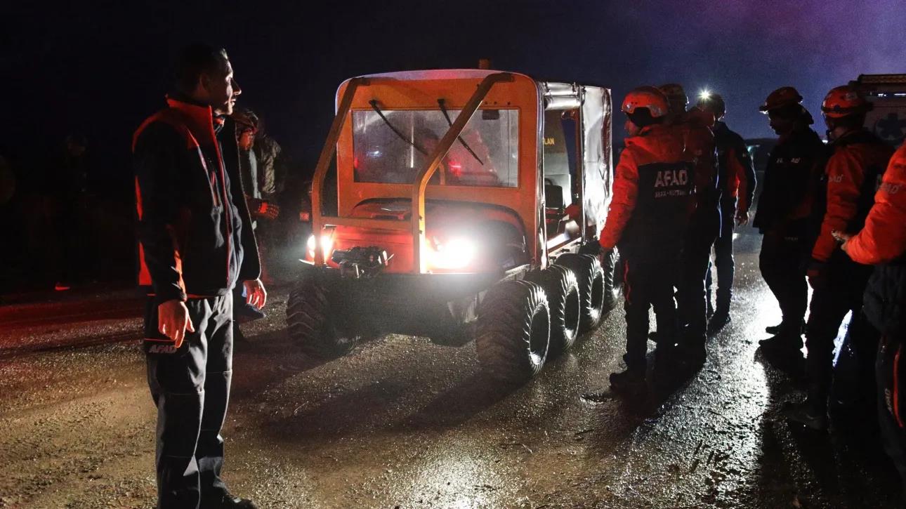 Κορυφώνεται η αγωνία για τη λίστα των θυμάτων της αεροπορικής τραγωδίας στην Τουρκία-Αναφορές και για Ελληνίδα επιβάτη