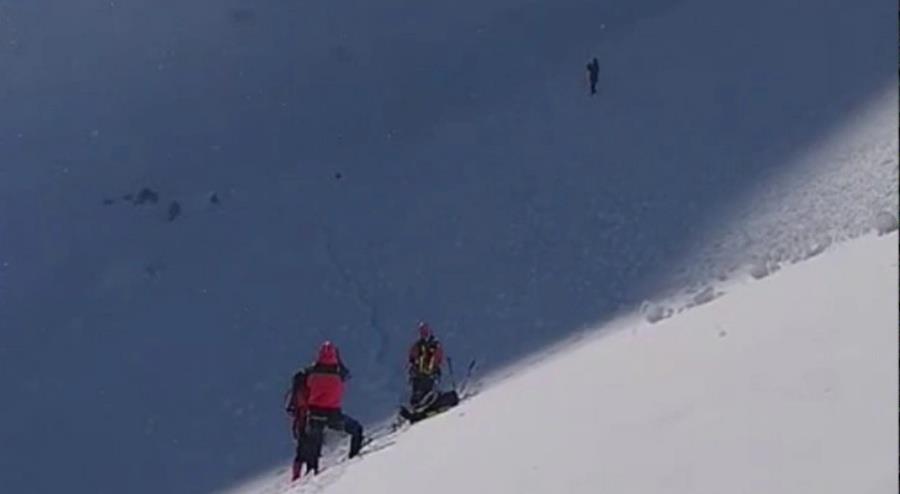 5360964367761415 xrwma-bardousia-elikoptero