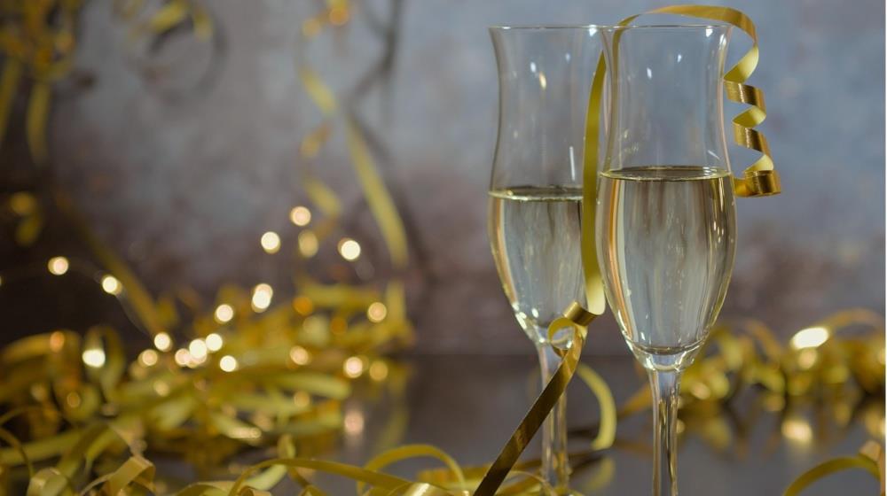 5366606198271968 party champagne