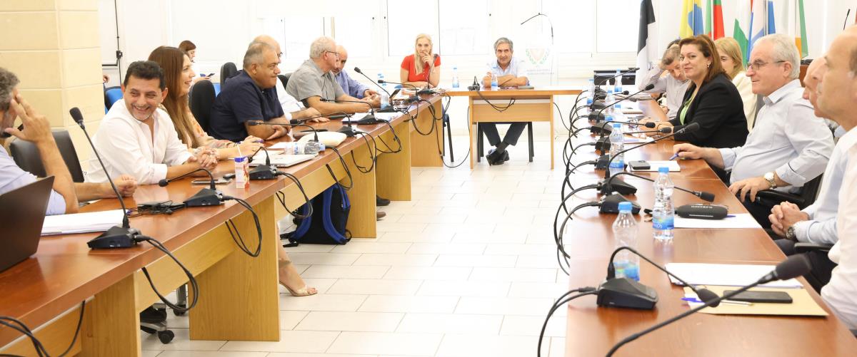 Φουλάρει μηχανές το ΥΠΑΝ-Βλέπει οργανώσεις η Μιχαηλίδου, σχέδιο αξιολόγησης και στήριξη των σχολείων στο επίκεντρο