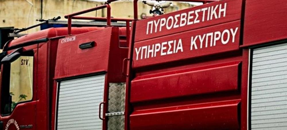 Στις φλόγες παλιά οικία στη Λεμεσό, εκτεταμένες ζημιές σε υπνοδωμάτιο-Δεν κινδύνευσε κανένα άτομο